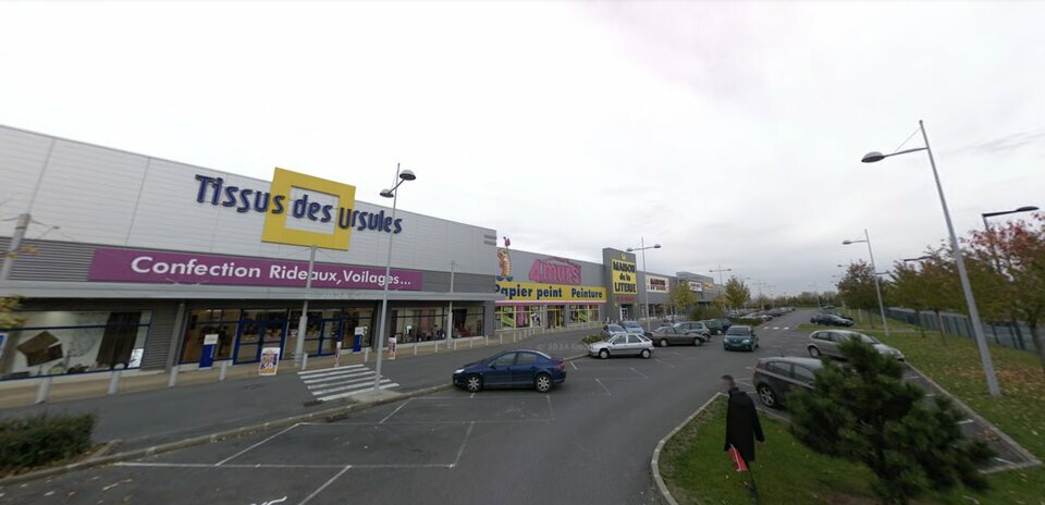 OZ IMMOBILIER CESSION-LOCAL COMMERCIAL-CLAYE-SOUILLY-77