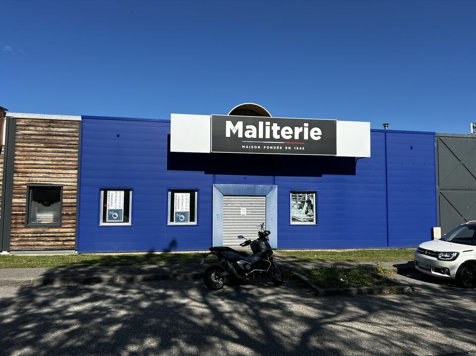 OZ IMMOBILIER LOCATION-LOCAL COMMERCIAL-ECHIROLLES-38