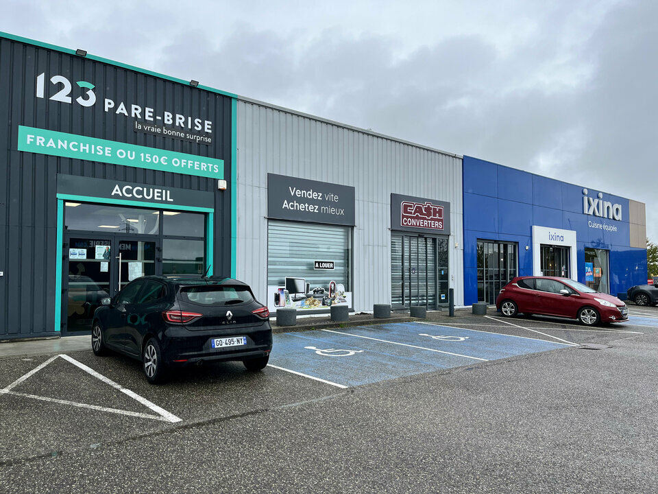 ONE DEAL LOCATION-LOCAL COMMERCIAL-VENDENHEIM-67