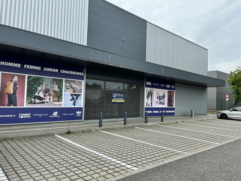 ONE DEAL LOCATION-LOCAL COMMERCIAL-SCHWEIGHOUSE_SUR_MODER-67