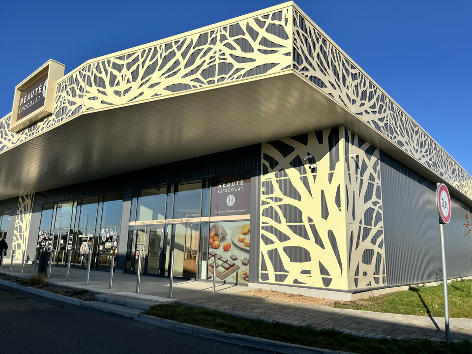 ONE DEAL LOCATION-LOCAL COMMERCIAL-KINGERSHEIM-68