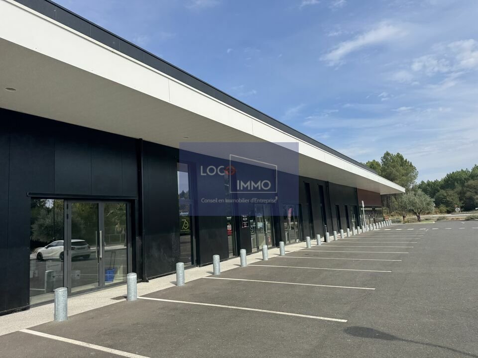 LOCO IMMO LOCATION-LOCAL COMMERCIAL-SAINT_JEAN_D'ILLAC-33