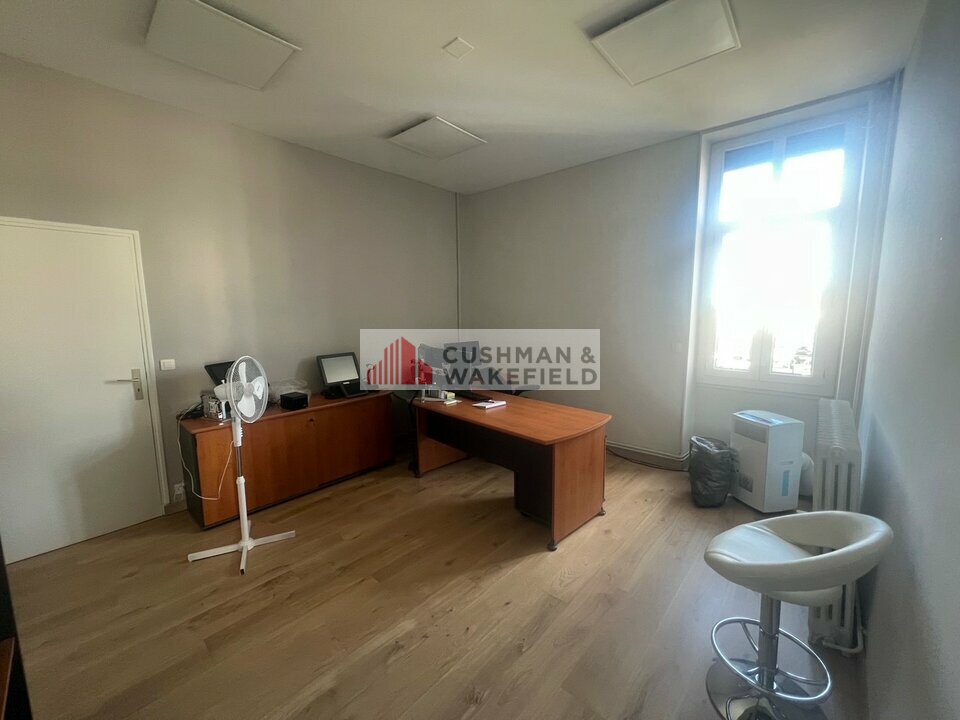 CUSHMAN WAKEFIELD NIMES VENTE-BUREAUX-NIMES-30