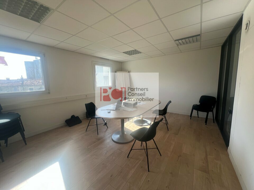 CUSHMAN WAKEFIELD NIMES VENTE-BUREAUX-NIMES-30