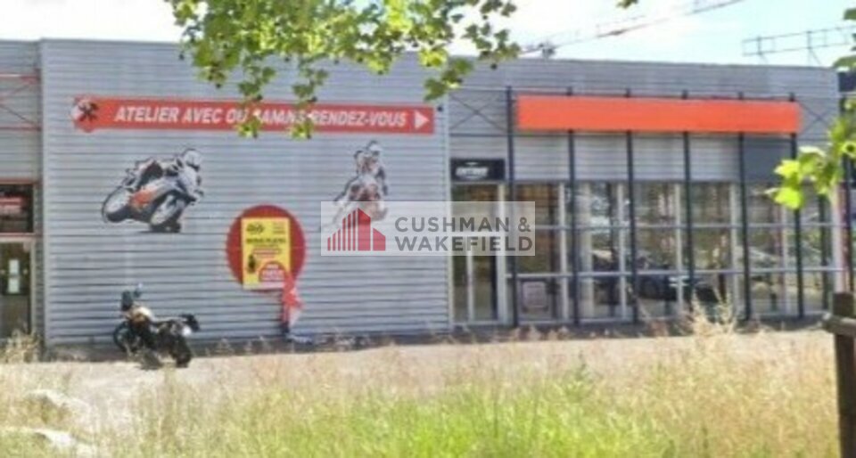 CUSHMAN WAKEFIELD NIMES LOCATION-LOCAL COMMERCIAL-NIMES-30