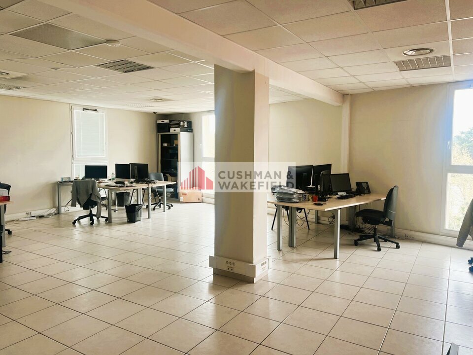 CUSHMAN WAKEFIELD NIMES VENTE-BUREAUX-NIMES-30