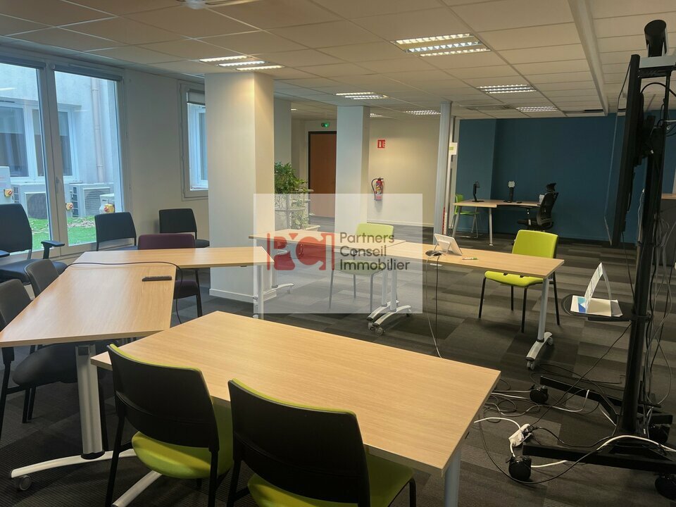 CUSHMAN WAKEFIELD NIMES LOCATION-BUREAUX-NIMES-30