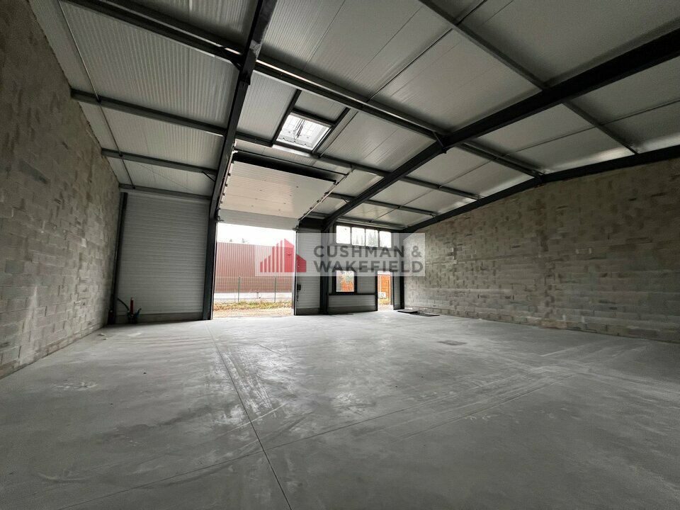 CUSHMAN WAKEFIELD NIMES LOCATION-LOCAL D'ACTIVITE-BOUILLARGUES-30
