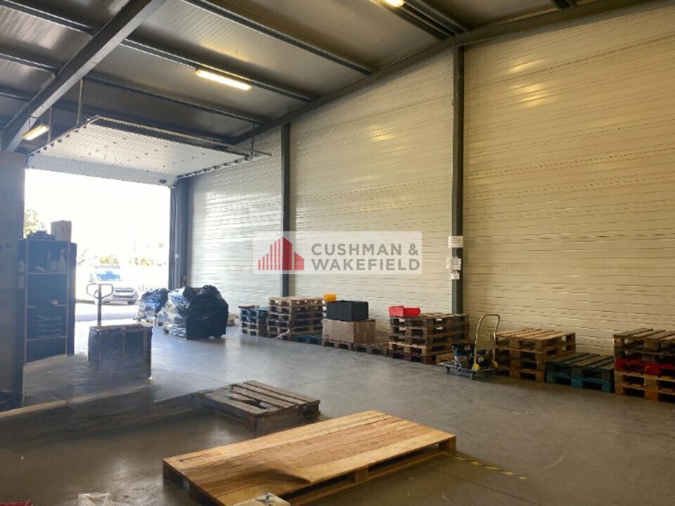 CUSHMAN WAKEFIELD NIMES LOCATION-LOCAL D'ACTIVITE-GALLARGUES_LE_MONTUEUX-30