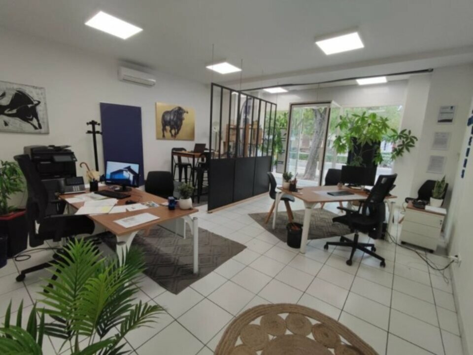 CUSHMAN WAKEFIELD NIMES LOCATION-LOCAL COMMERCIAL-NIMES-30