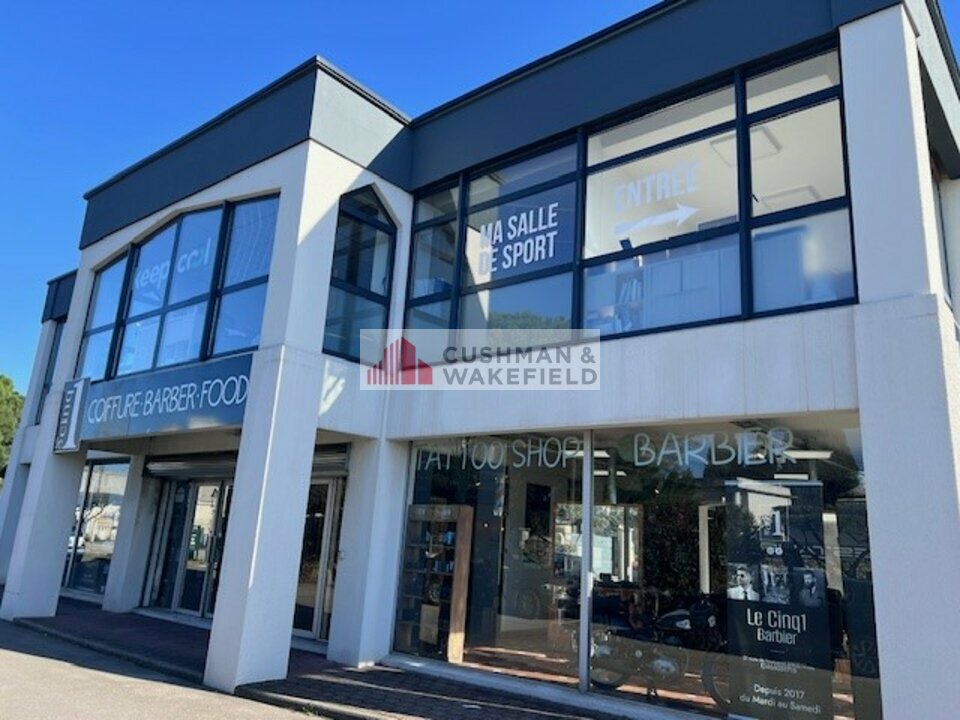 CUSHMAN WAKEFIELD NIMES LOCATION-LOCAL COMMERCIAL-NIMES-30