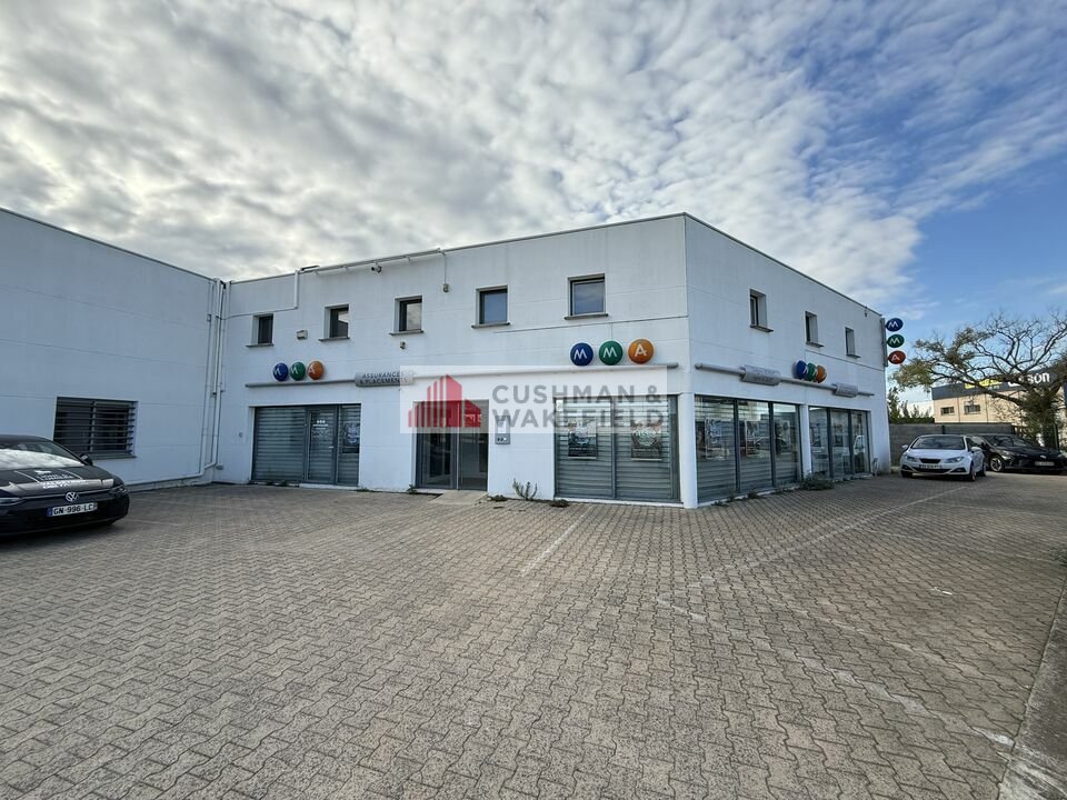 CUSHMAN WAKEFIELD NIMES LOCATION-LOCAL COMMERCIAL-CAISSARGUES-30