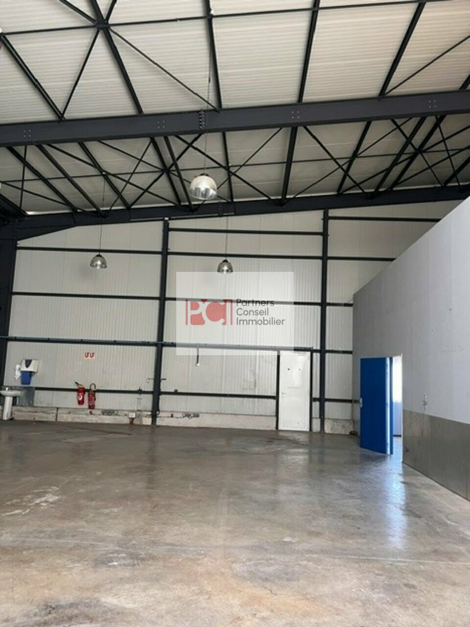 CUSHMAN WAKEFIELD NIMES LOCATION-LOCAL D'ACTIVITE-BERNIS-30
