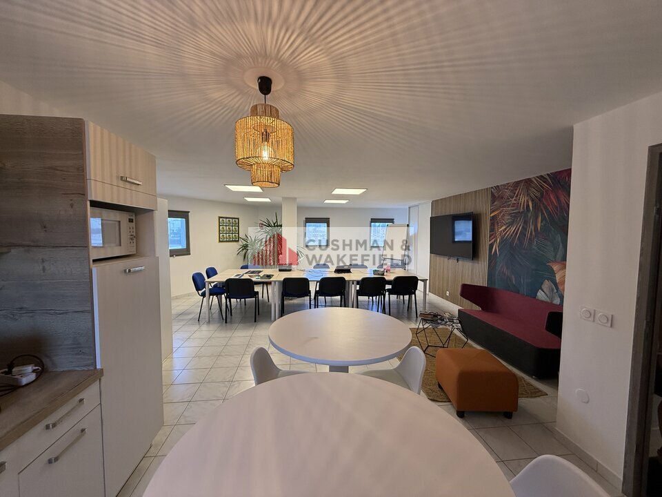CUSHMAN WAKEFIELD NIMES LOCATION-BUREAUX-CAISSARGUES-30