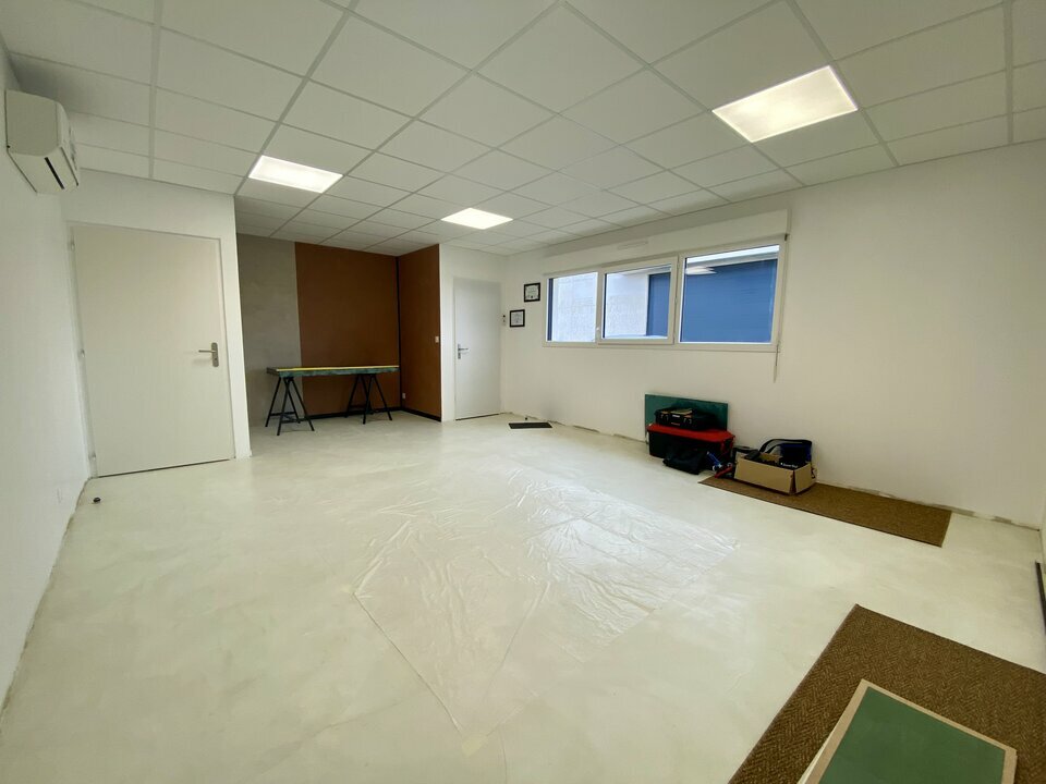 CONSULTIMO LOCATION-BUREAUX-SAINT_GERMAIN_DU_PUCH-33