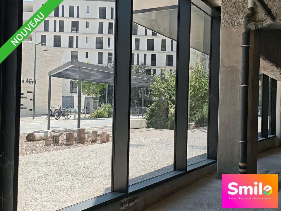 SMILE RES LOCATION-LOCAL COMMERCIAL-MONTPELLIER-34