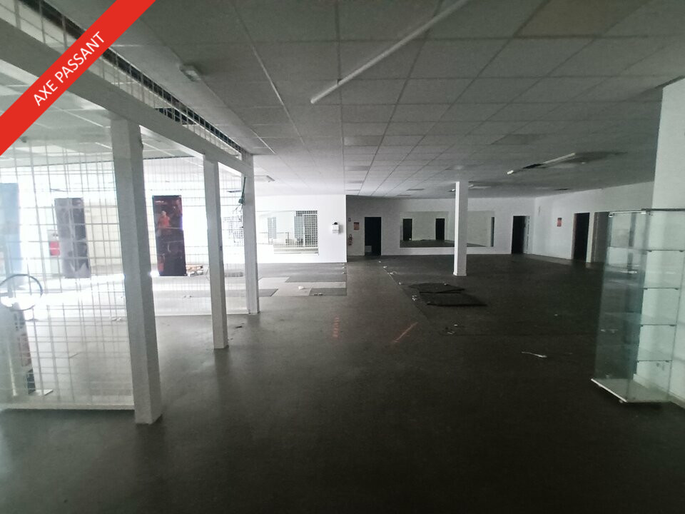 SMILE RES LOCATION-LOCAL COMMERCIAL-LE_CRES-34