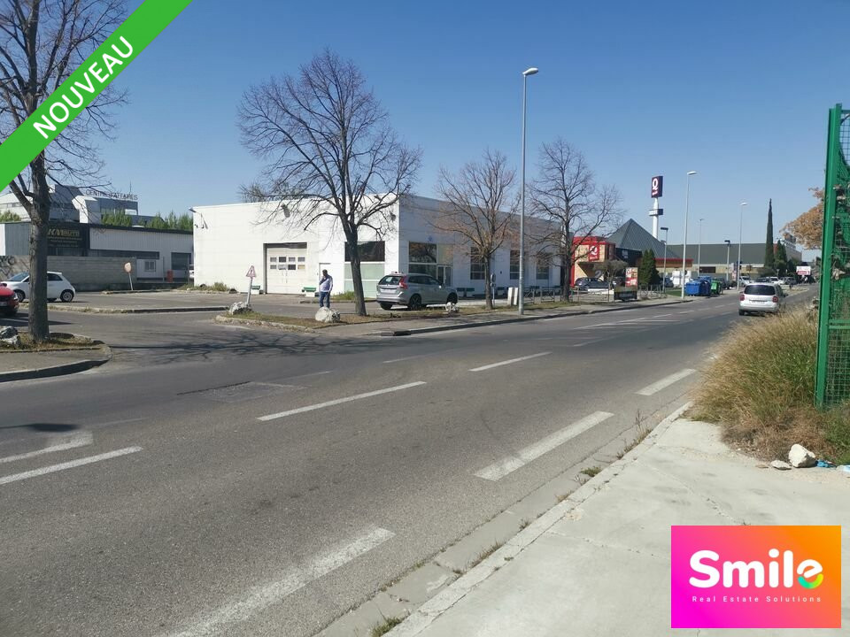 SMILE RES LOCATION-LOCAL COMMERCIAL-AVIGNON-84