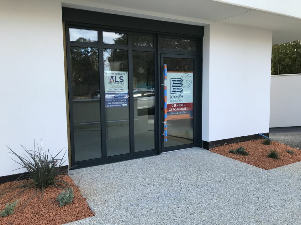 CBRE AXITE VALENCE VENTE-LOCAL COMMERCIAL-GUILHERAND-07