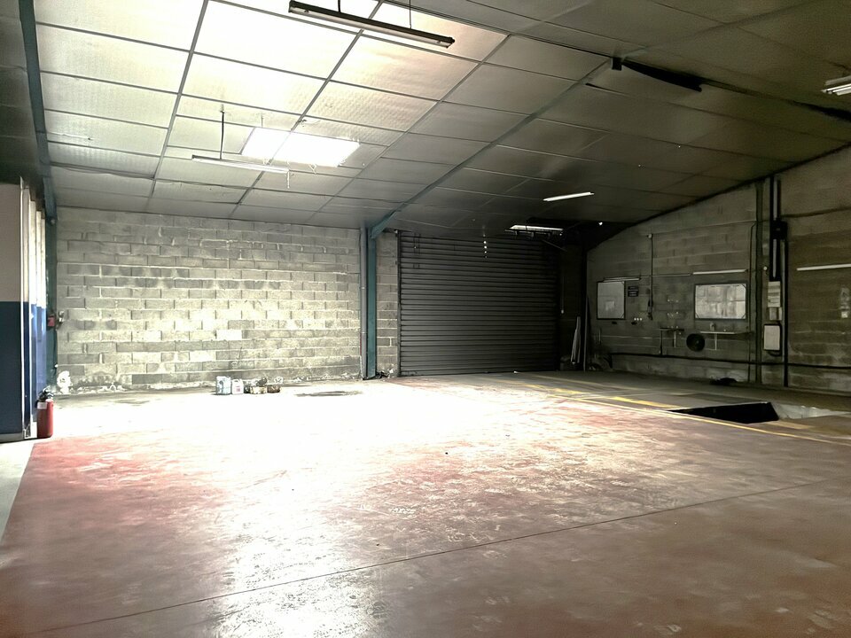 CBRE AXITE VALENCE LOCATION-LOCAL D'ACTIVITE-VALENCE-26