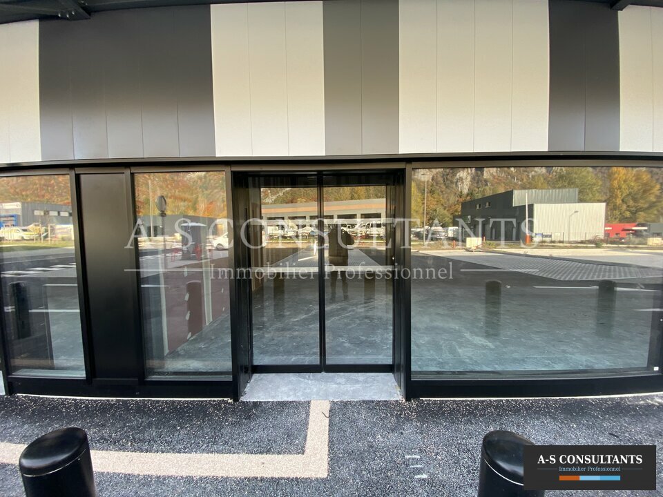 A-S CONSULTANTS LOCATION-LOCAL COMMERCIAL-FAVERGES-74