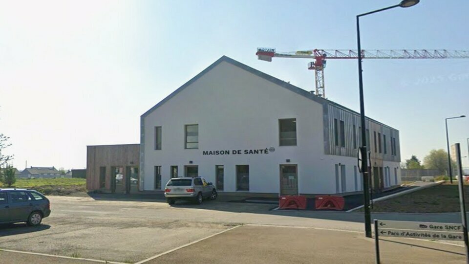 LAMOTTE ENTREPRISES   COMMERCES LOCATION-BUREAUX-COMBOURG-35