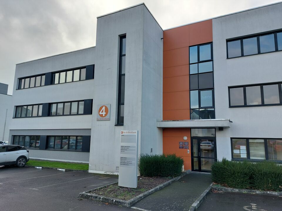 LAMOTTE ENTREPRISES   COMMERCES LOCATION-BUREAUX-SAINT-GREGOIRE-35