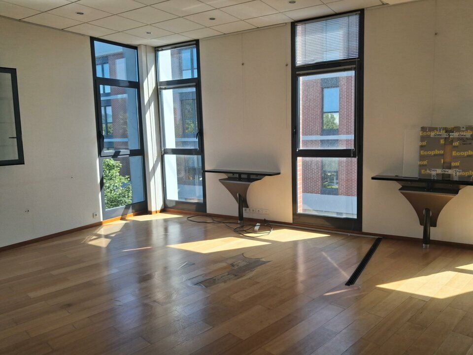 LAMOTTE ENTREPRISES   COMMERCES VENTE-BUREAUX-RENNES-35