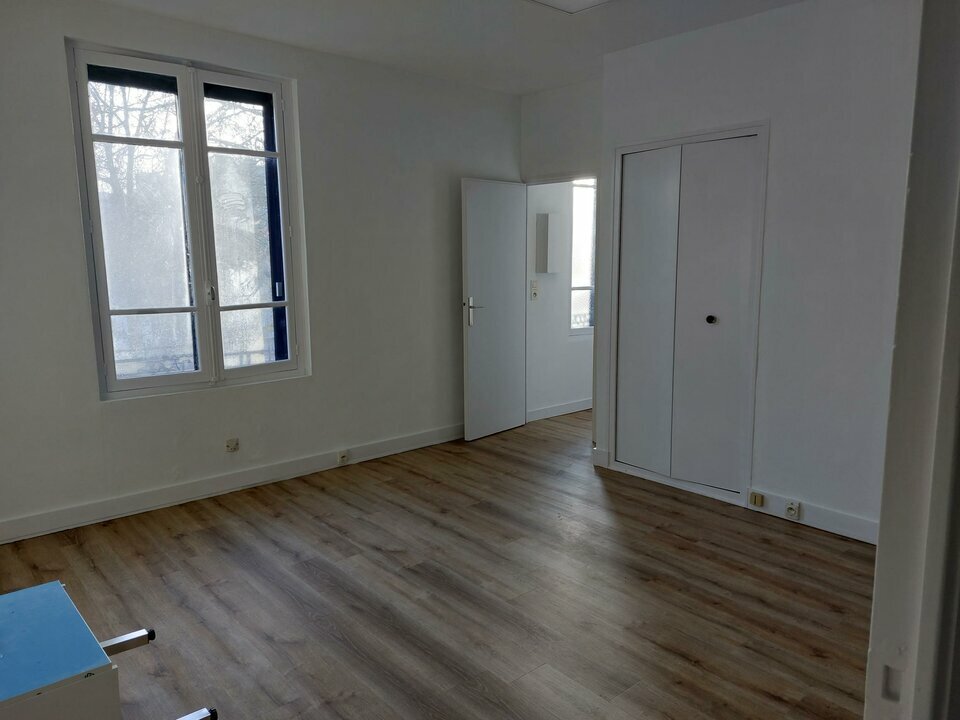 LAMOTTE ENTREPRISES   COMMERCES LOCATION-BUREAUX-RENNES-35