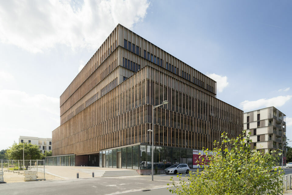 LAMOTTE ENTREPRISES   COMMERCES LOCATION-LOCAL COMMERCIAL-BRUGES-33