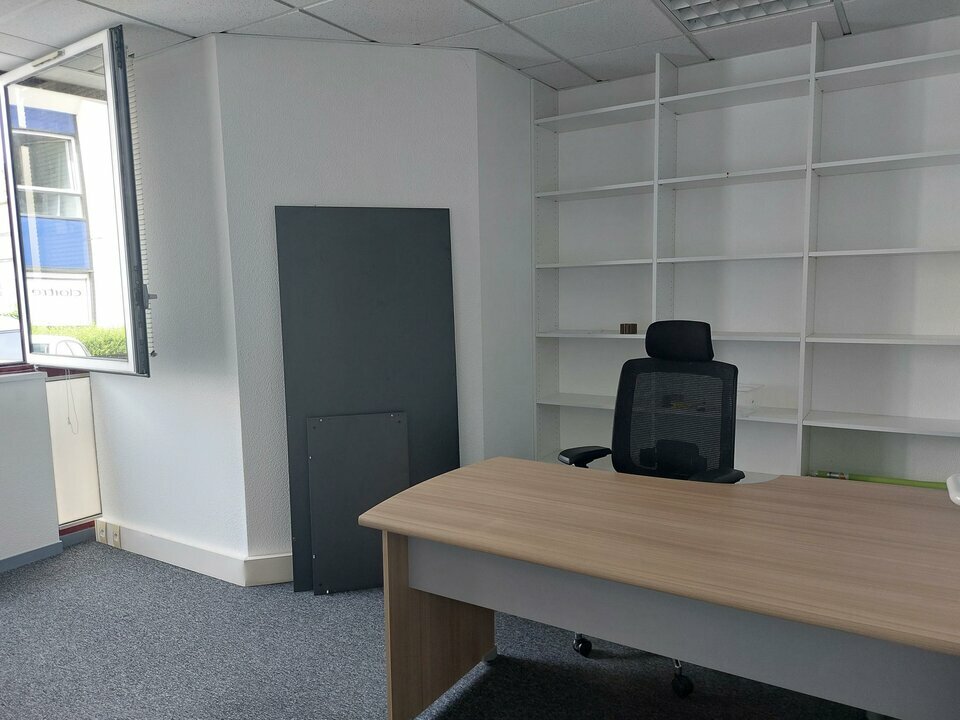 LAMOTTE ENTREPRISES   COMMERCES VENTE-BUREAUX-RENNES-35