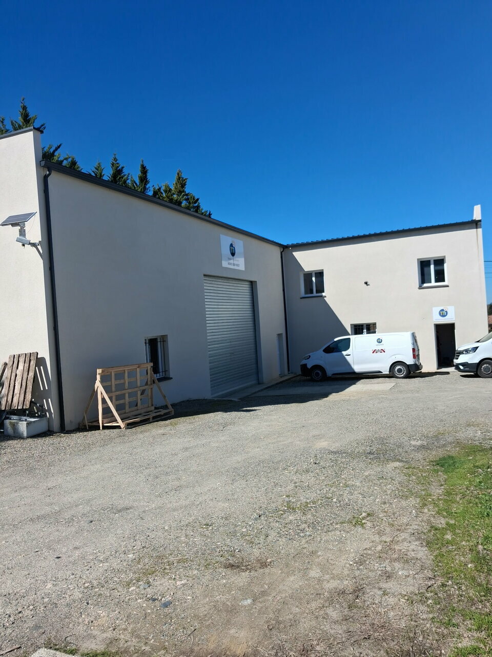 FIKA LOCATION-LOCAL D'ACTIVITE-L'ISLE_JOURDAIN-32