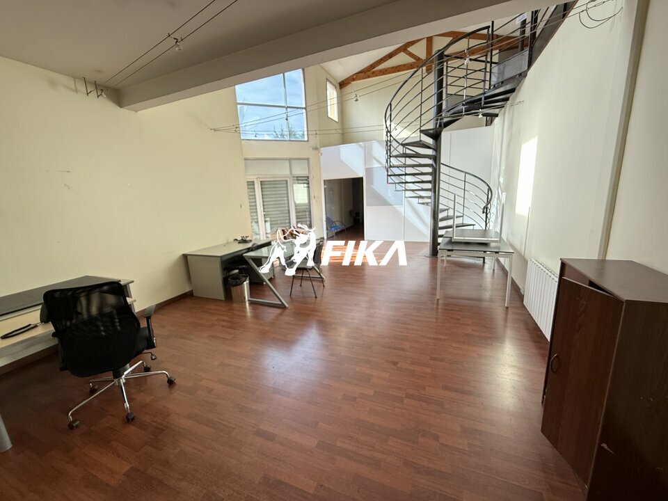 FIKA LOCATION-BUREAUX-AUCAMVILLE-31