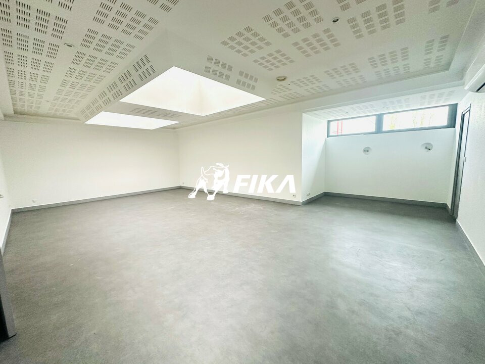 FIKA LOCATION-BUREAUX-ARTIGUES_PRES_BORDEAUX-33