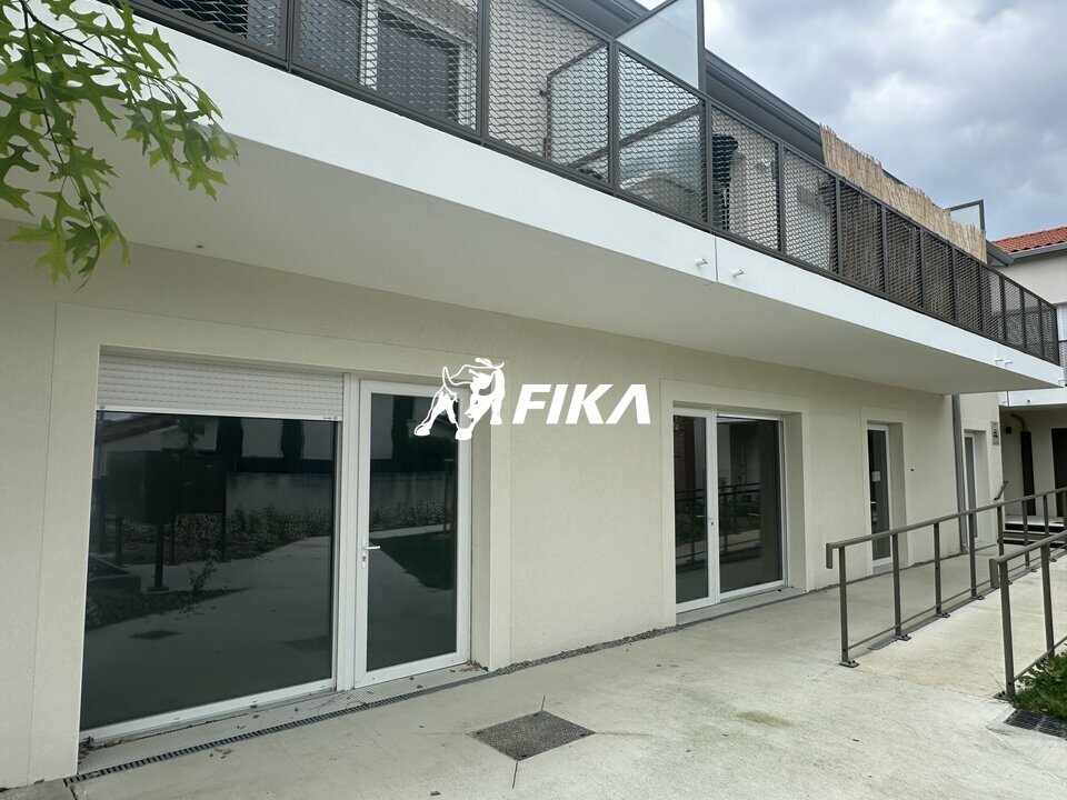 FIKA VENTE-LOCAL COMMERCIAL-BELBERAUD-31