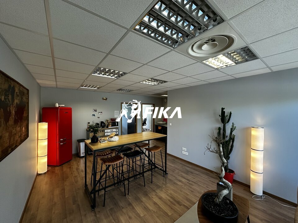 FIKA LOCATION-BUREAUX-MONTRABE-31