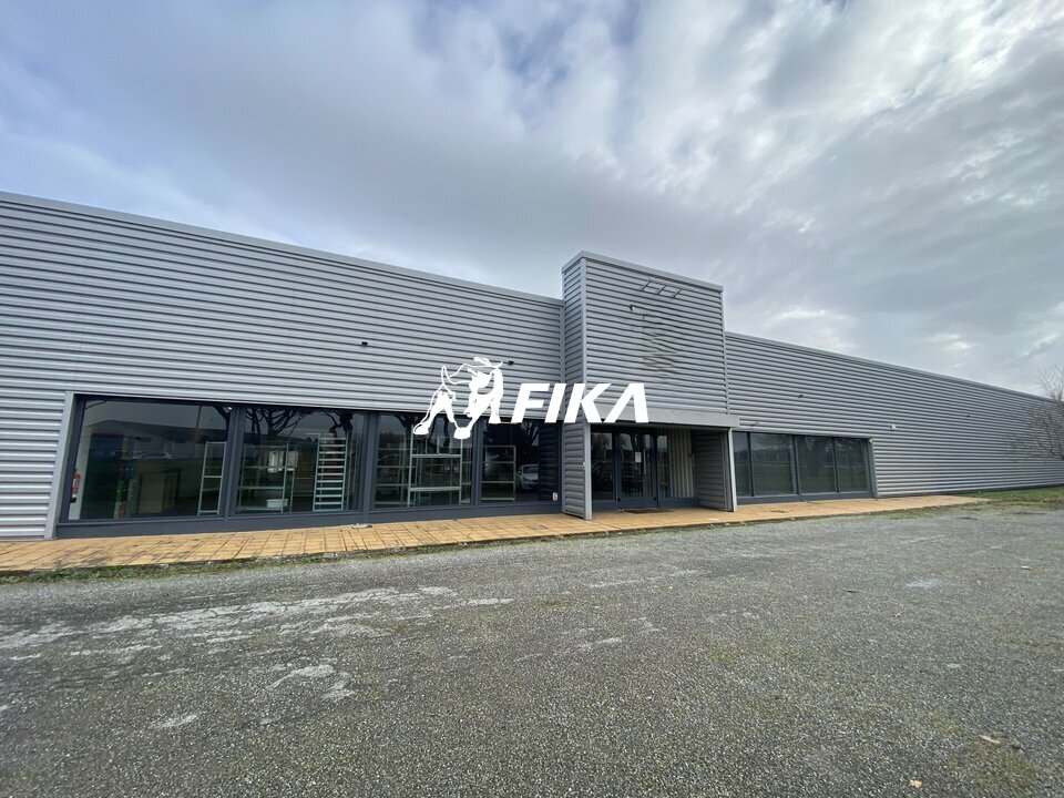 FIKA VENTE-LOCAL D'ACTIVITE-PINS_JUSTARET-31