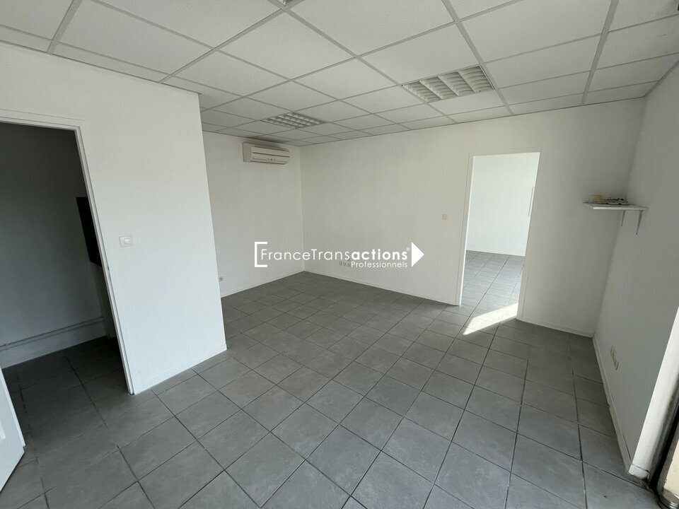 FRANCE TRANSACTIONS LOCATION-LOCAL COMMERCIAL-MONTAUBAN-82