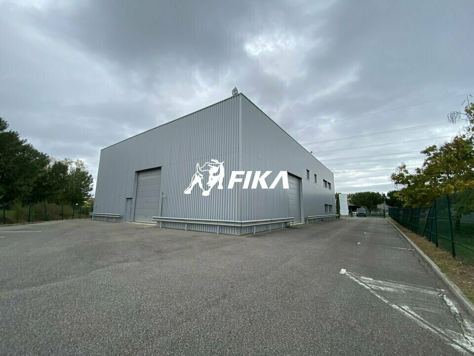 FIKA VENTE-LOCAL D'ACTIVITE-VILLENEUVE_LES_BOULOC-31