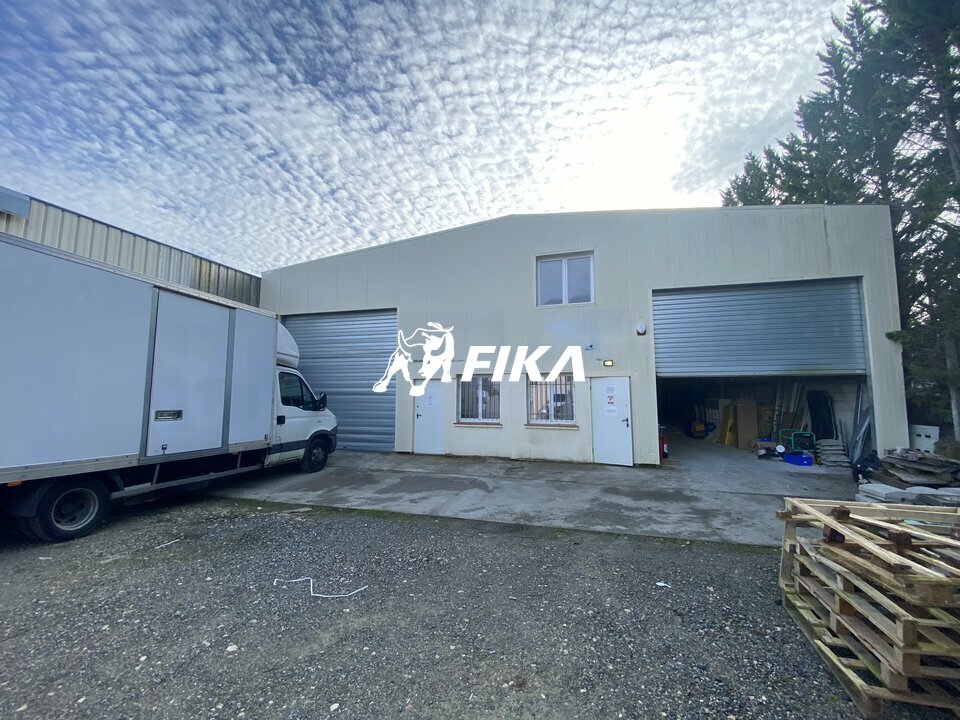 FIKA LOCATION-LOCAL D'ACTIVITE-L'ISLE_JOURDAIN-32