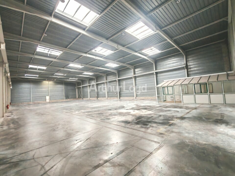 ARTHUR LOYD REIMS LOCATION-ENTREPOT-REIMS-51