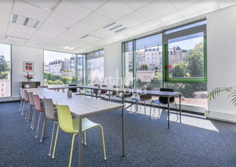 ARTHUR LOYD POITOU VENDEE LOCATION-BUREAUX-POITIERS-86