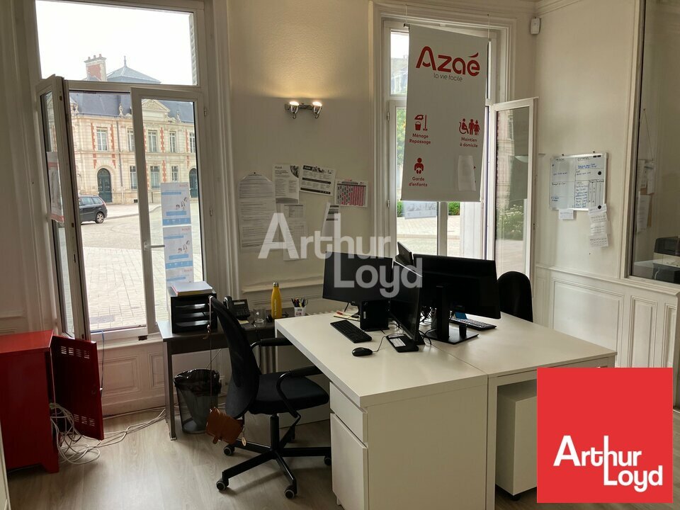 ARTHUR LOYD POITOU VENDEE LOCATION-BUREAUX-POITIERS-86