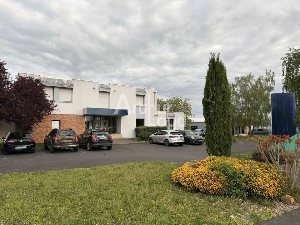 ARTHUR LOYD POITOU VENDEE LOCATION-IMMEUBLE-POITIERS-86