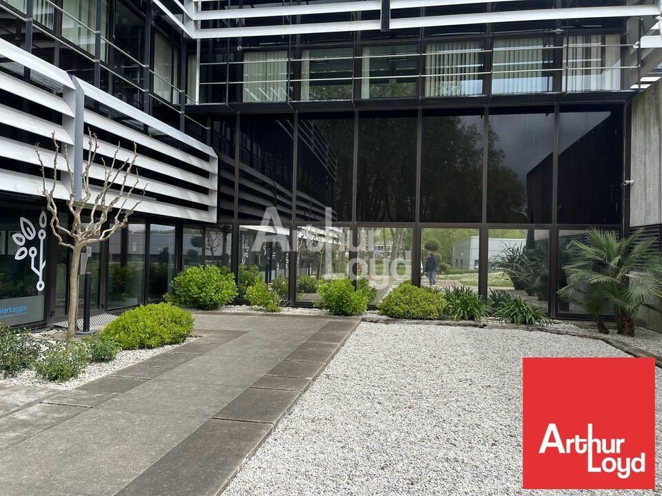 ARTHUR LOYD POITOU VENDEE LOCATION-BUREAUX-NIORT-79