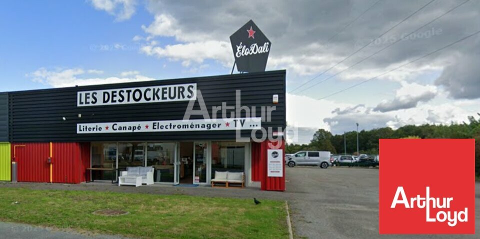 ARTHUR LOYD POITOU VENDEE LOCATION-LOCAL COMMERCIAL-MOUILLERON-LE-CAPTIF-85