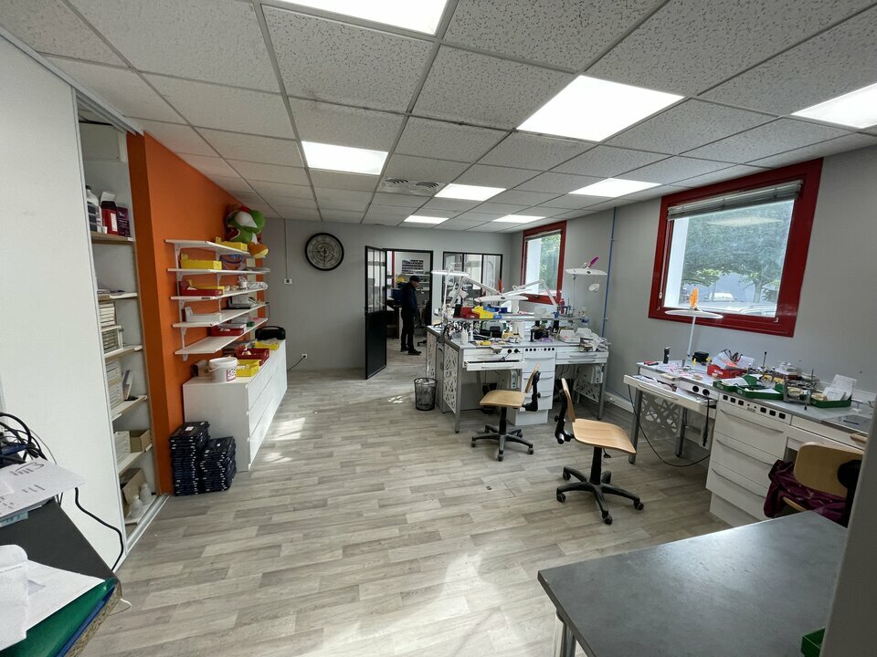 ARTHUR LOYD POITOU VENDEE LOCATION-BUREAUX-SAINT_BENOIT-86