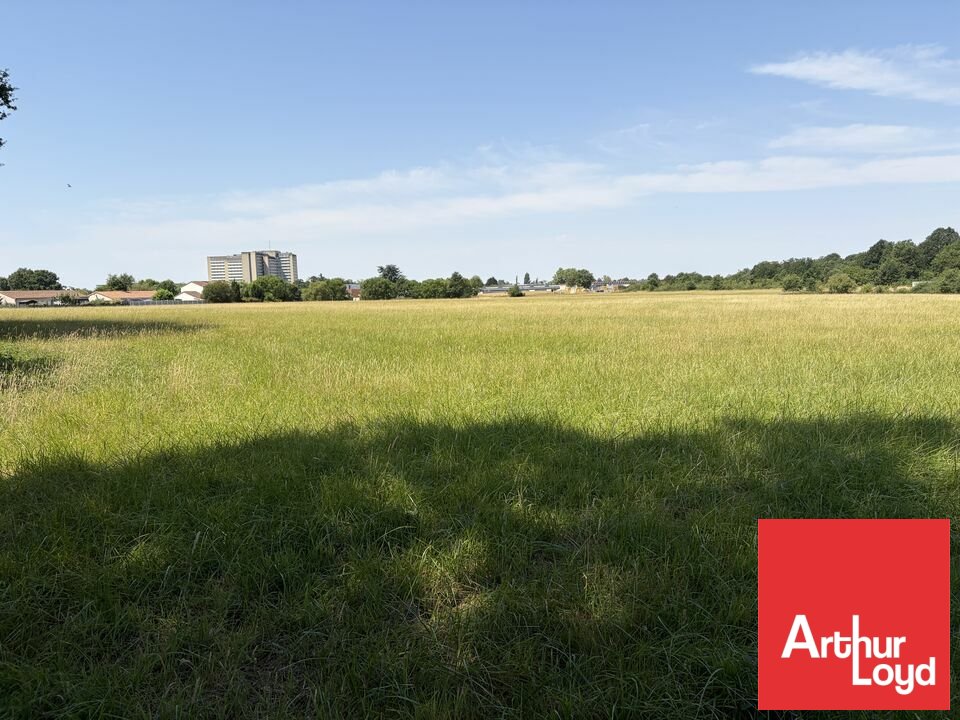 ARTHUR LOYD POITOU VENDEE VENTE-TERRAIN-MIGNALOUX_BEAUVOIR-86