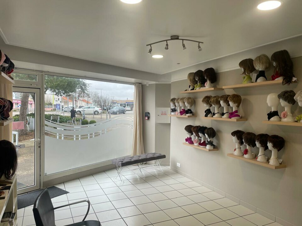 ARTHUR LOYD POITOU VENDEE VENTE-LOCAL COMMERCIAL-LA_ROCHE-SUR-YON-85