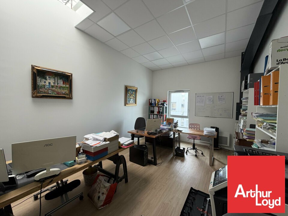 ARTHUR LOYD POITOU VENDEE VENTE-BUREAUX-BIARD-86